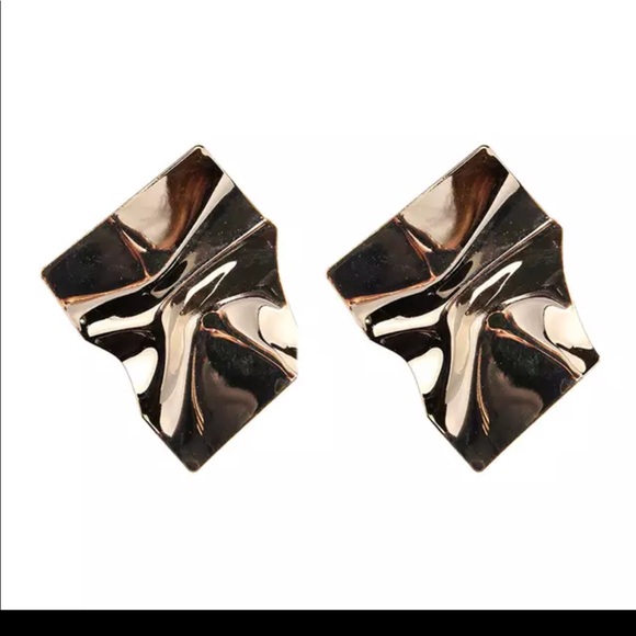 New Gold Plated Statement Earrings Nee - Picture 4 of 4